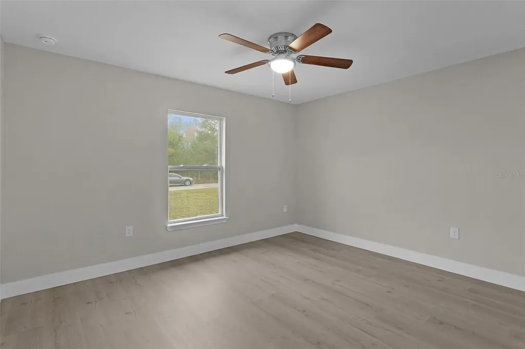 118 Malauka Loop Ocklawaha FL 32179