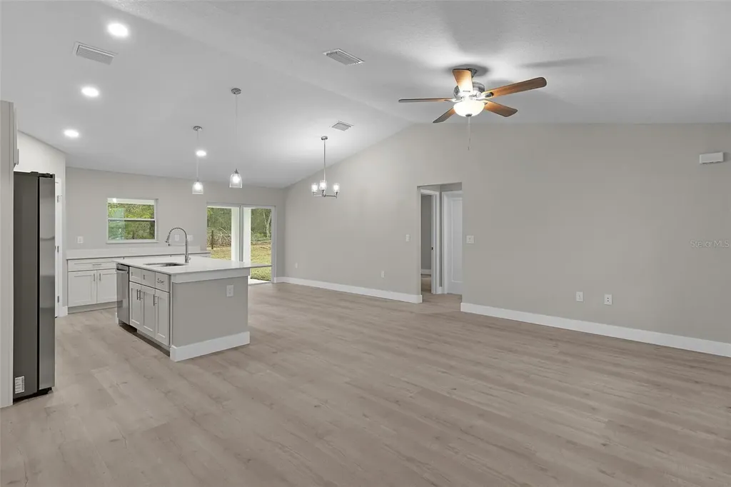 118 Malauka Loop Ocklawaha FL 32179