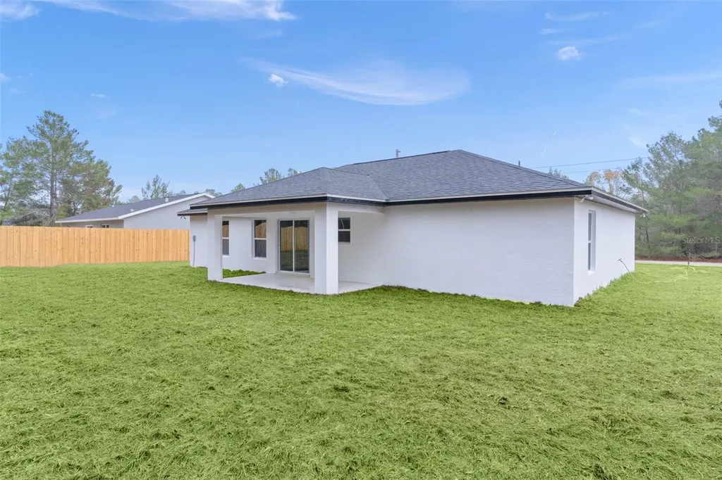 118 Malauka Loop Ocklawaha FL 32179