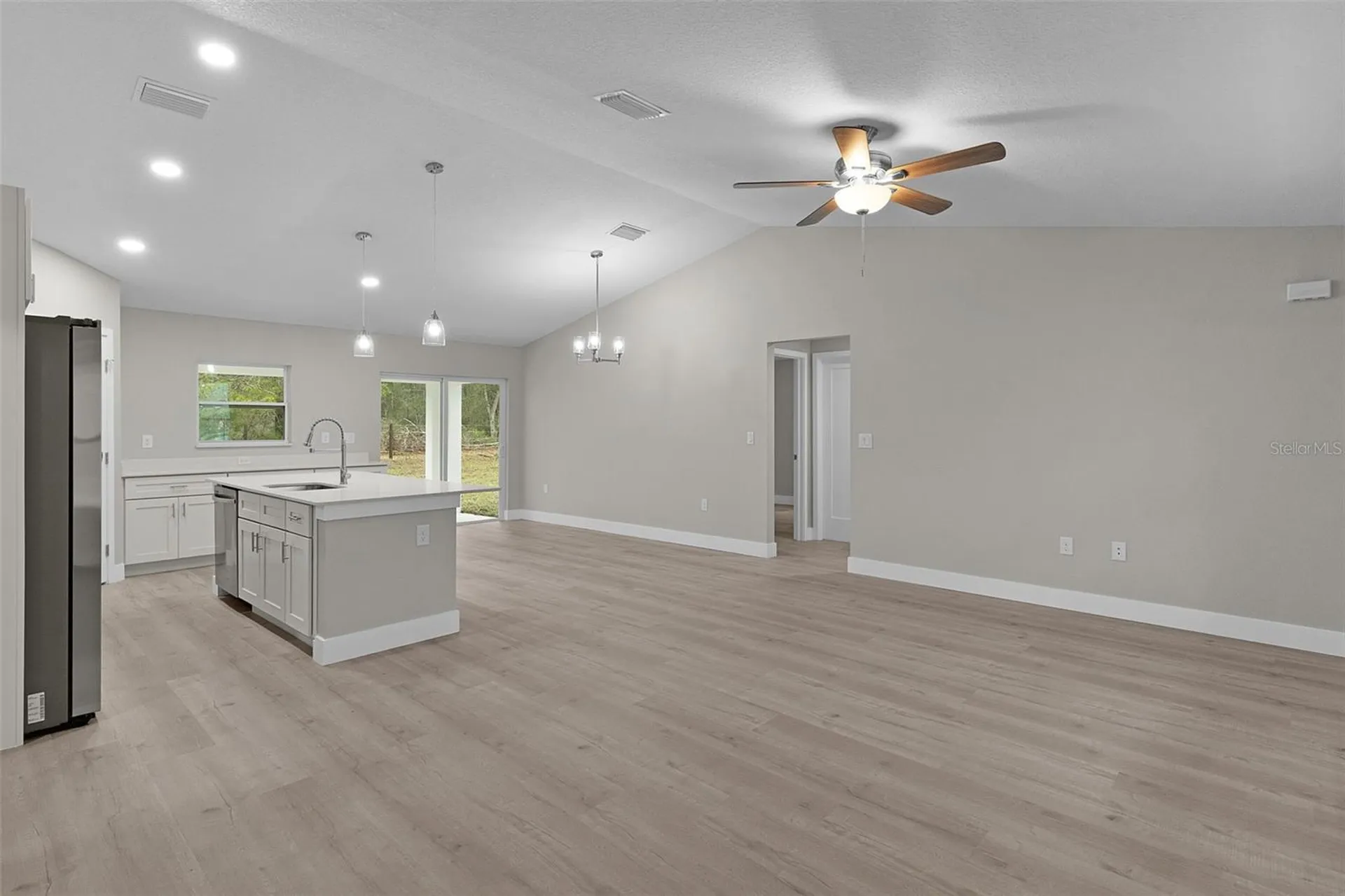 118 Malauka Loop Ocklawaha FL 32179