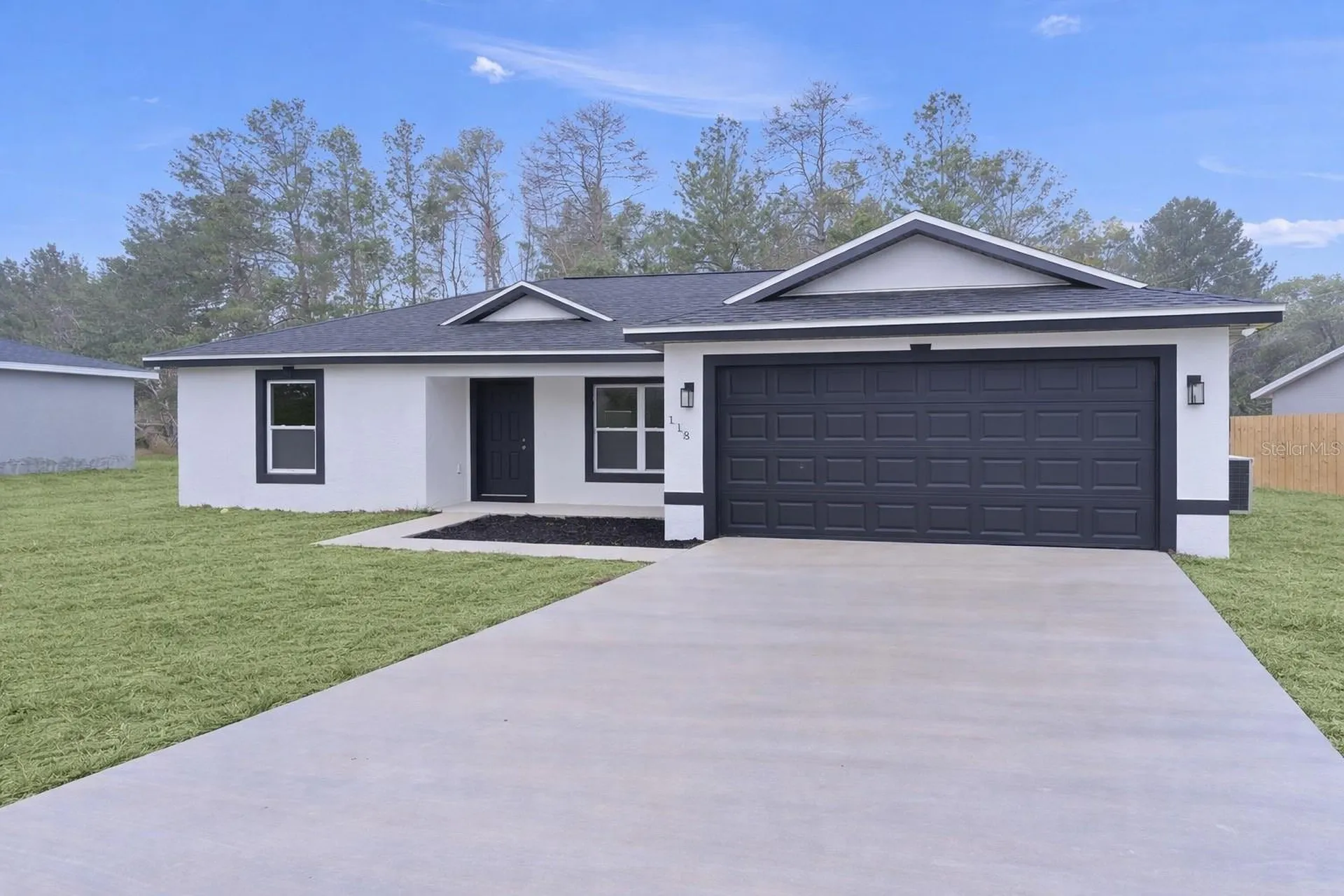 118 Malauka Loop Ocklawaha FL 32179