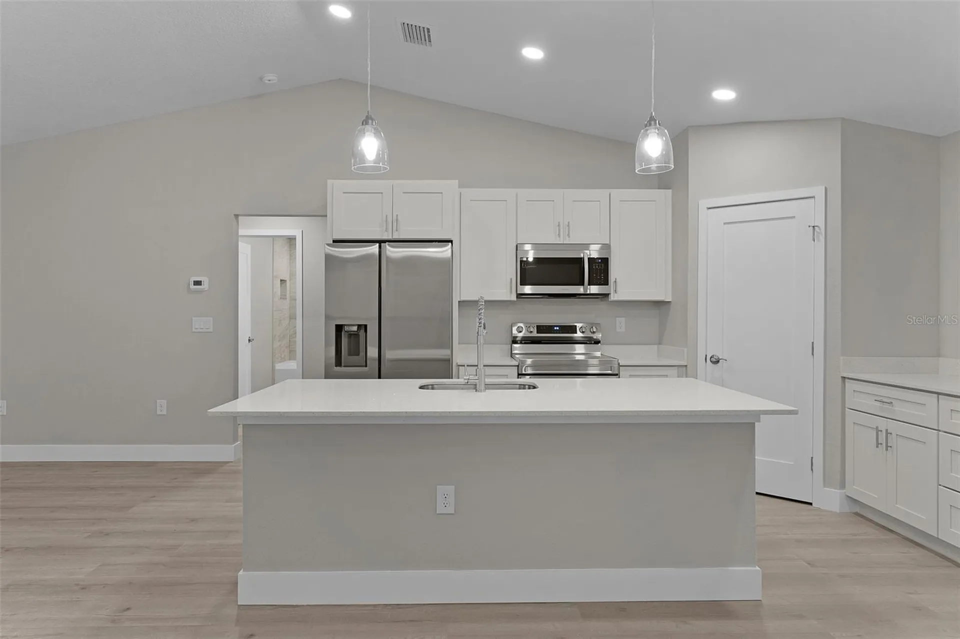 118 Malauka Loop Ocklawaha FL 32179