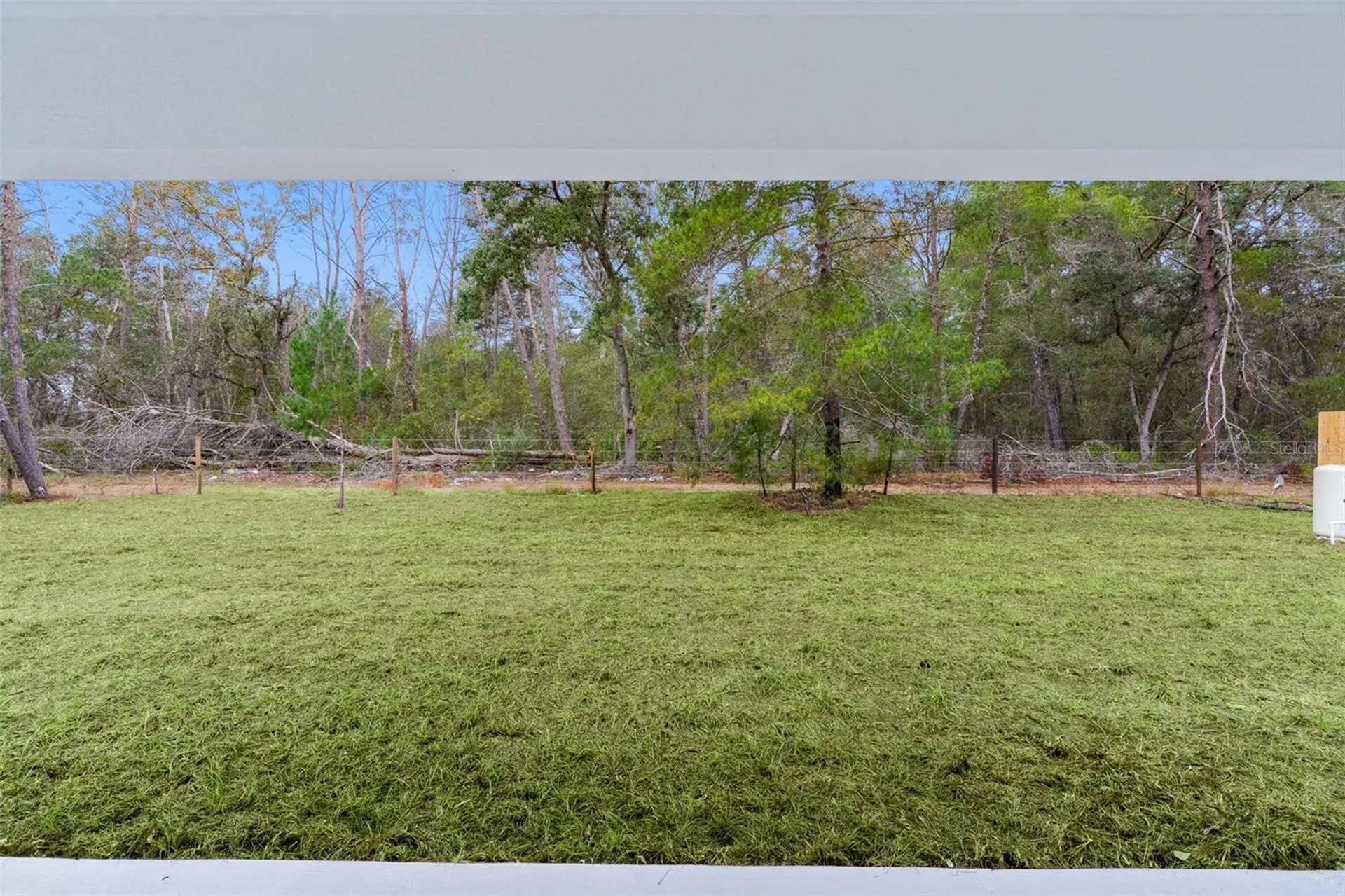 118 Malauka Loop Ocklawaha FL 32179