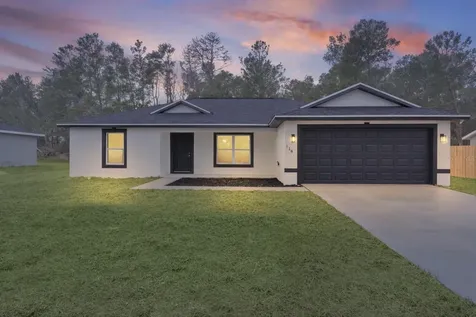 118 Malauka Loop Ocklawaha FL 32179