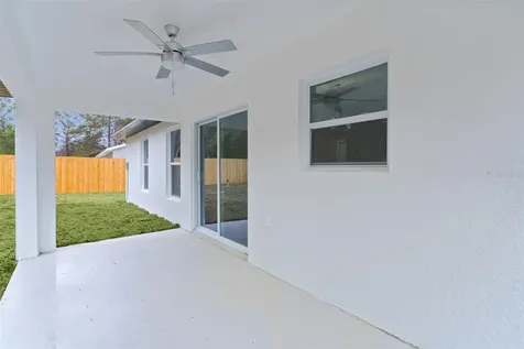 118 Malauka Loop Ocklawaha FL 32179