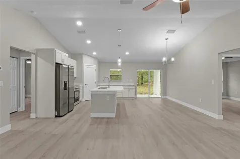 118 Malauka Loop Ocklawaha FL 32179