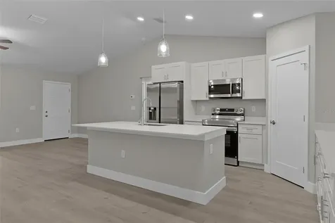 118 Malauka Loop Ocklawaha FL 32179