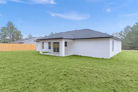 118 Malauka Loop Ocklawaha FL 32179