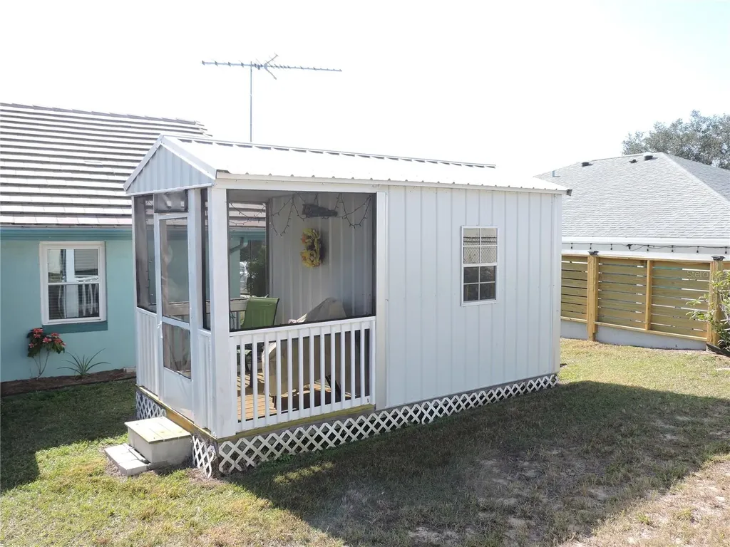 817 Wildabon Avenue Lake Wales FL 33853