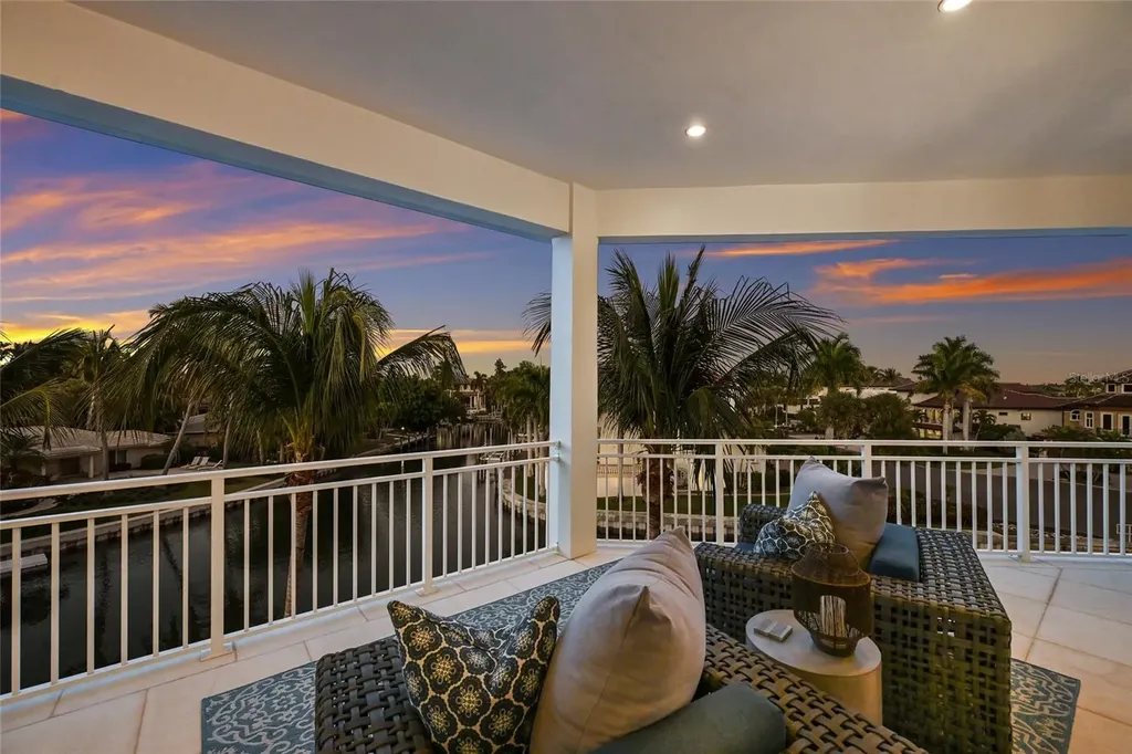 750 Siesta Key Circle Sarasota FL 34242