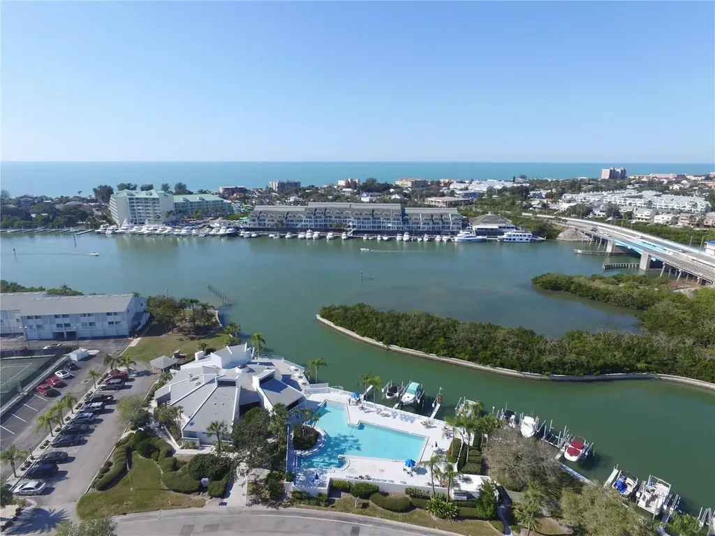11450 Harbor Way Largo FL 33774