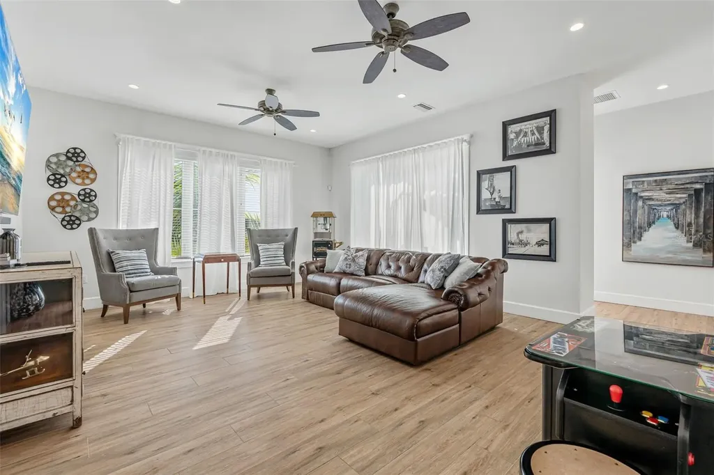 436 S Polk Drive Sarasota FL 34236