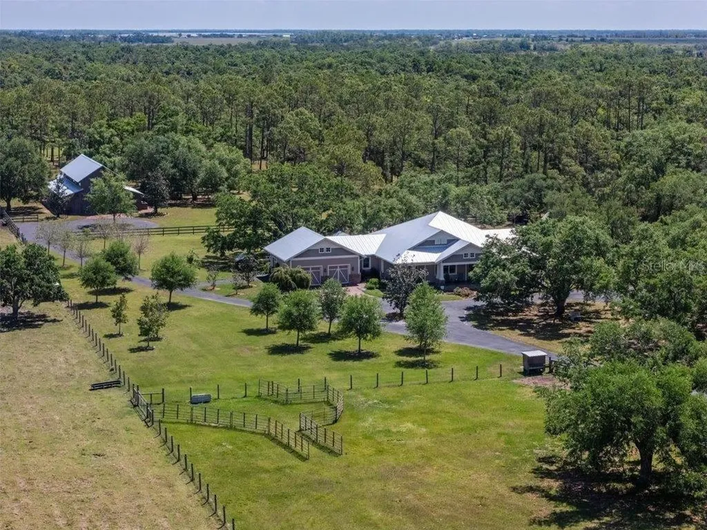 12615 River Road Myakka City FL 34251