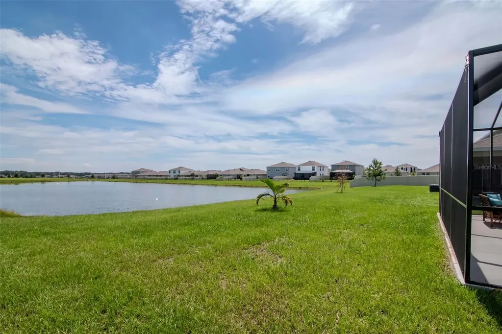 9744 Crescent Ray Drive Wesley Chapel FL 33545