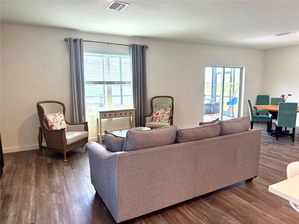 9744 Crescent Ray Drive Wesley Chapel FL 33545