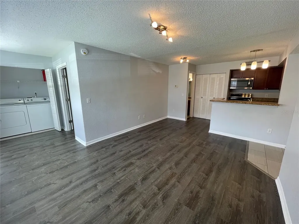 5128 Conroy Road Orlando FL 32811