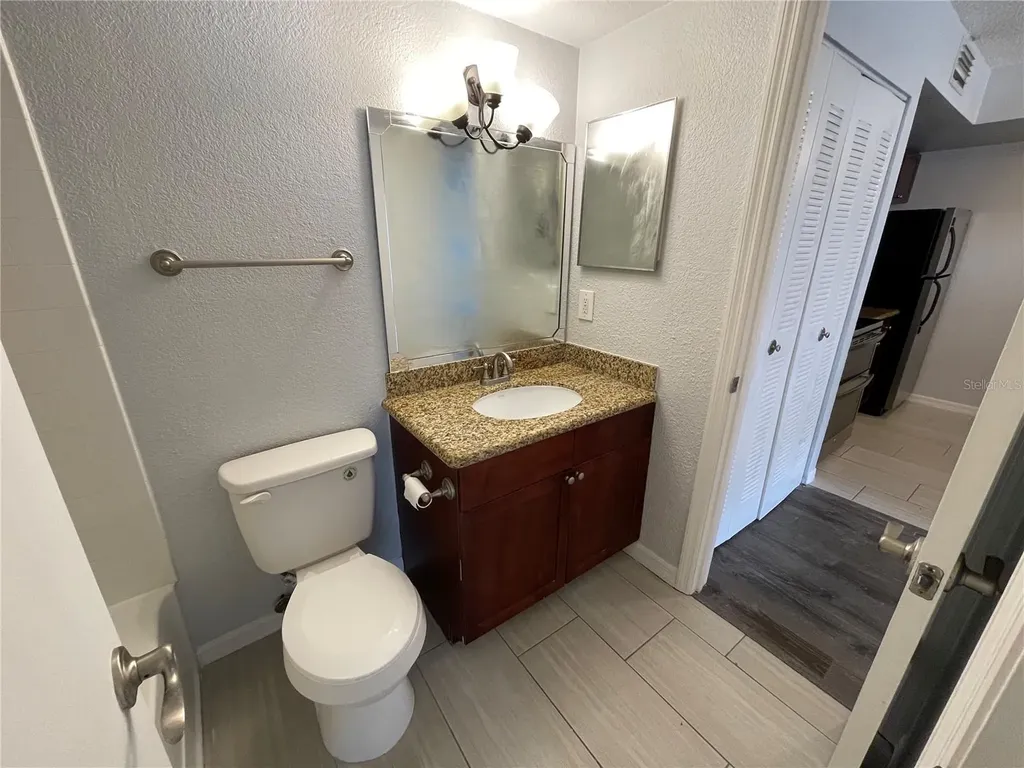 5128 Conroy Road Orlando FL 32811