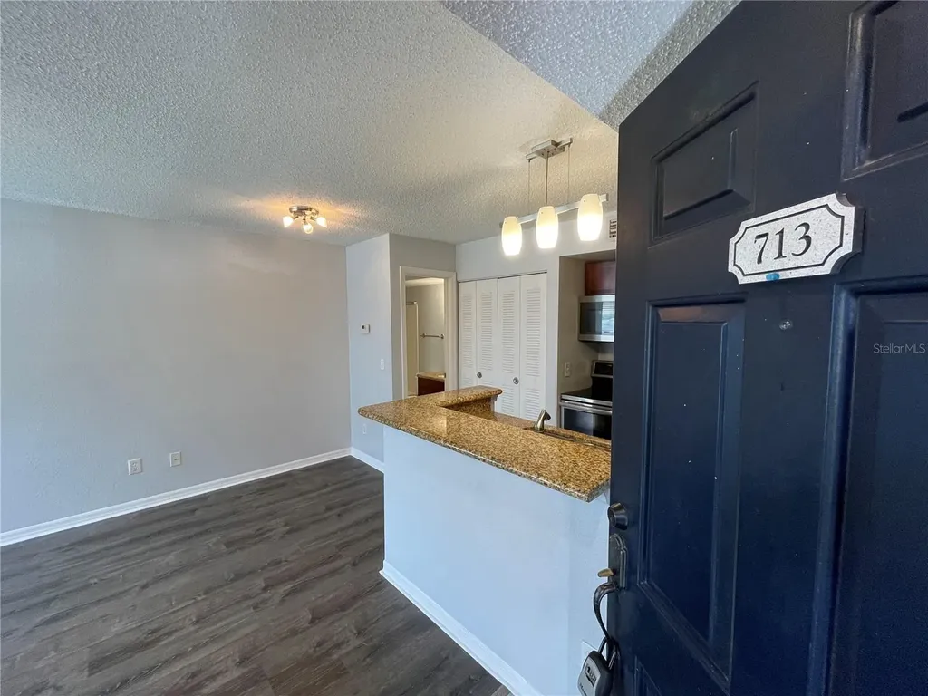 5128 Conroy Road Orlando FL 32811