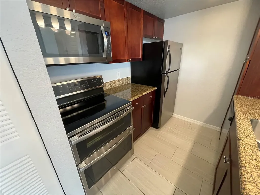 5128 Conroy Road Orlando FL 32811
