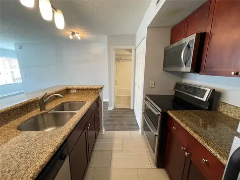 5128 Conroy Road Orlando FL 32811