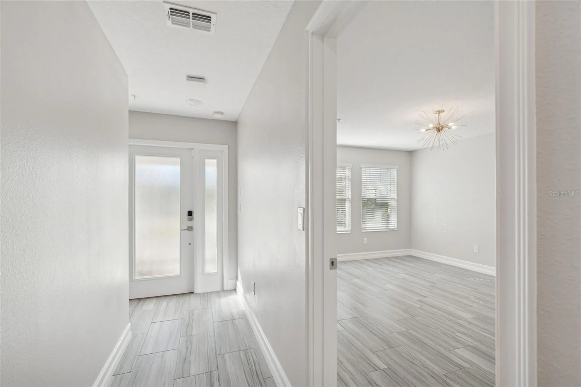4921 W Paul Avenue Tampa FL 33611