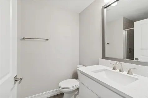 4921 W Paul Avenue Tampa FL 33611