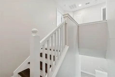 4921 W Paul Avenue Tampa FL 33611