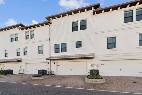 4921 W Paul Avenue Tampa FL 33611