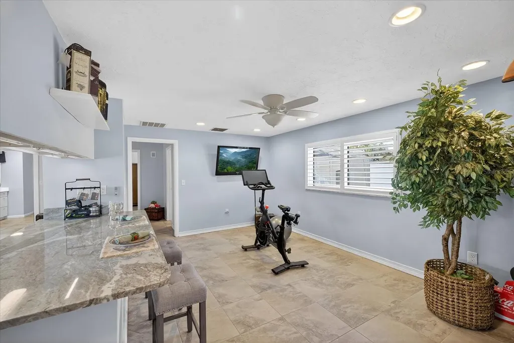 853 Seacrest Drive Largo FL 33771