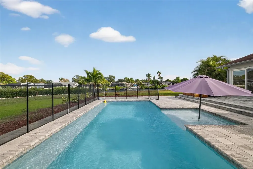 853 Seacrest Drive Largo FL 33771