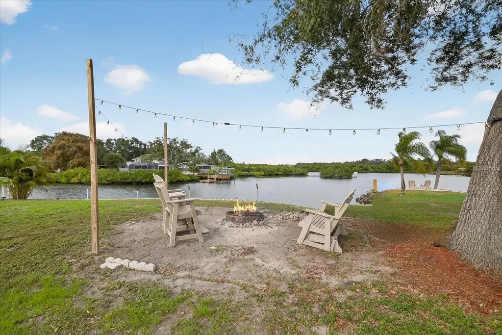 853 Seacrest Drive Largo FL 33771