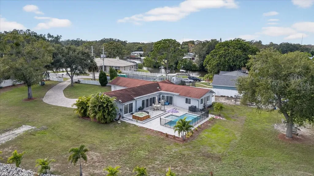 853 Seacrest Drive Largo FL 33771
