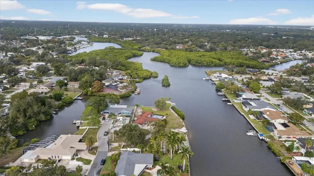 853 Seacrest Drive Largo FL 33771