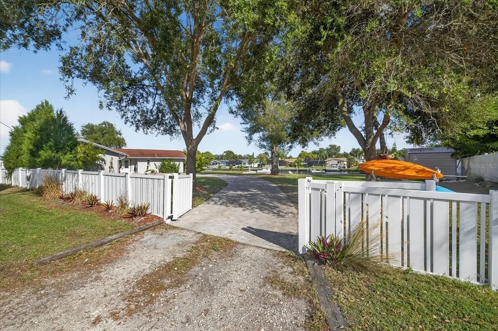 853 Seacrest Drive Largo FL 33771
