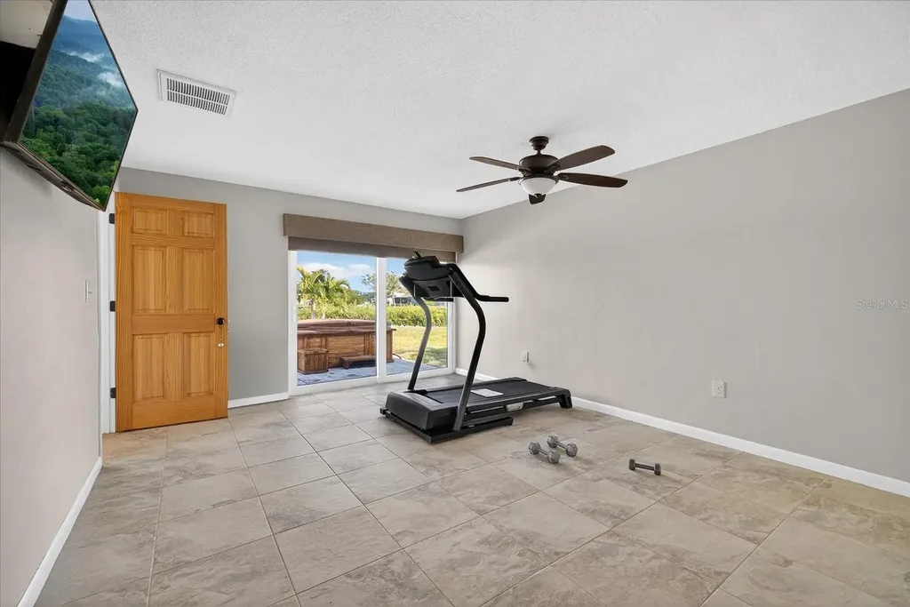 853 Seacrest Drive Largo FL 33771