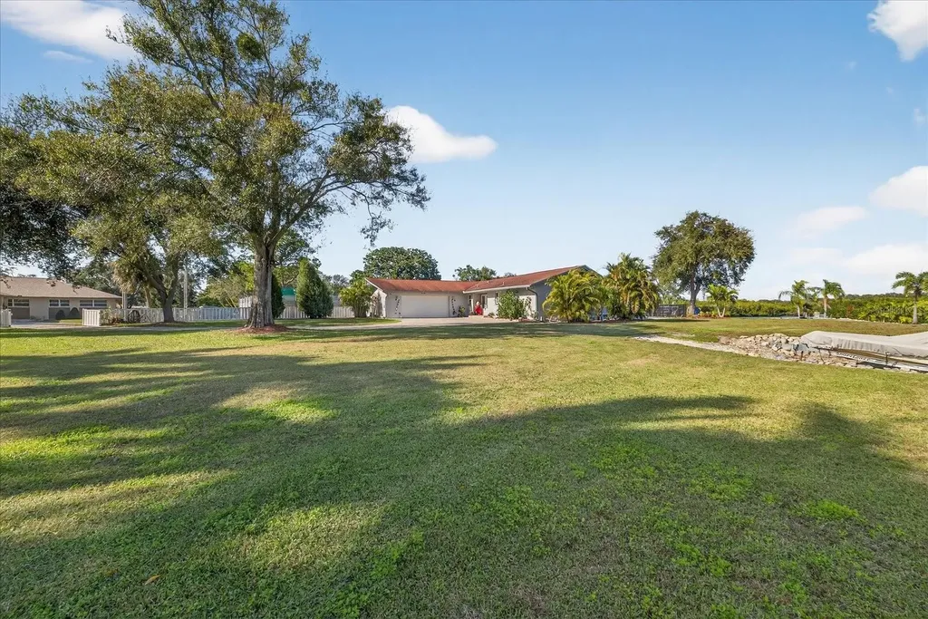 853 Seacrest Drive Largo FL 33771