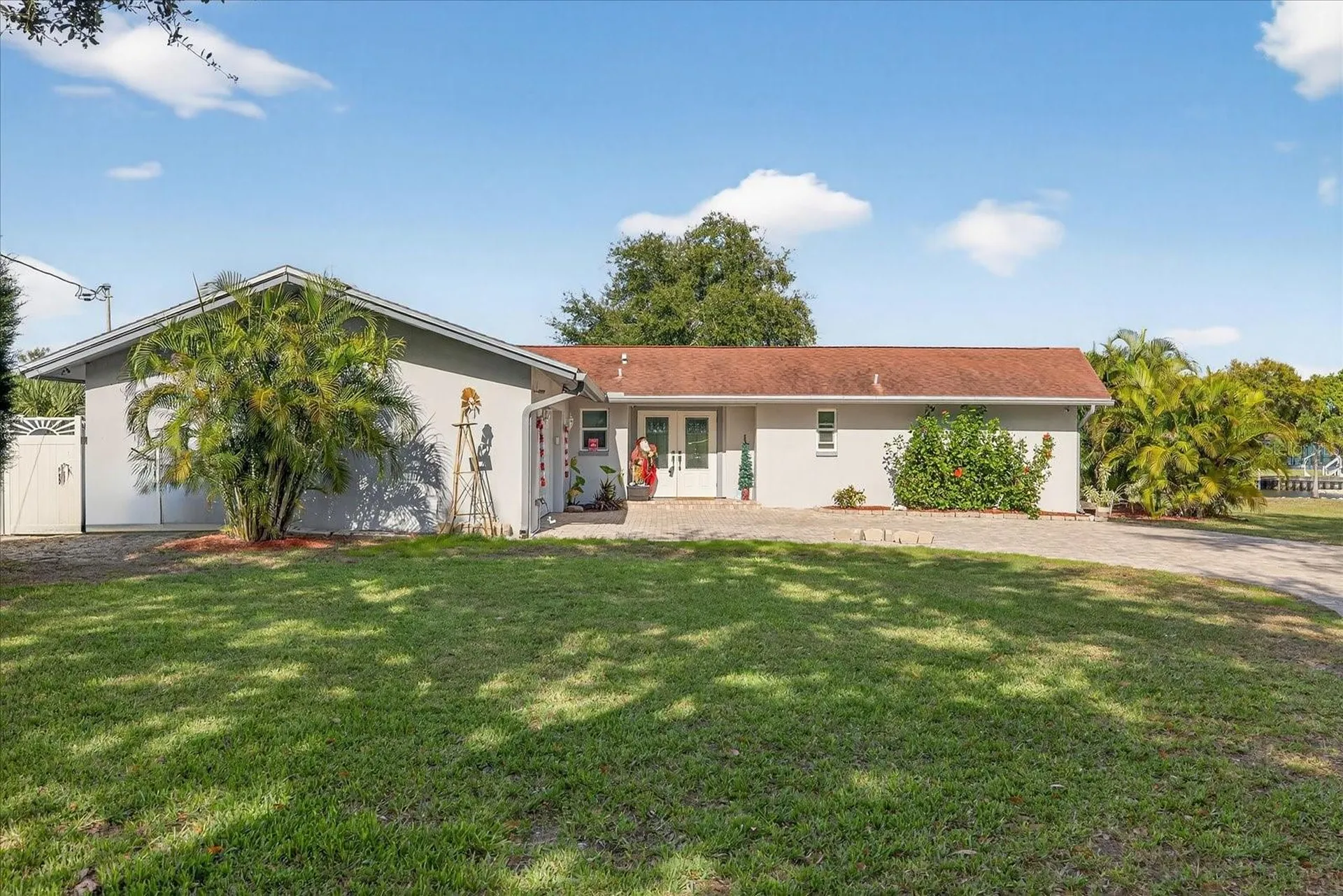 853 Seacrest Drive Largo FL 33771