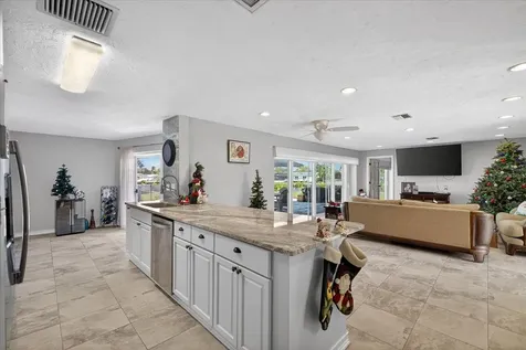 853 Seacrest Drive Largo FL 33771