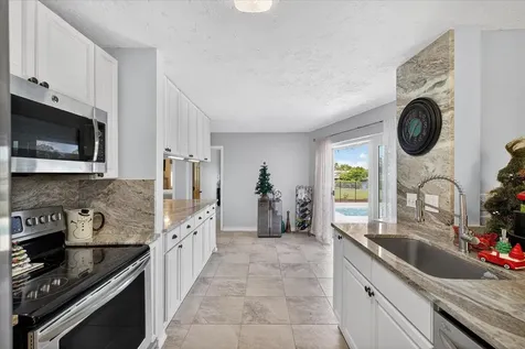 853 Seacrest Drive Largo FL 33771