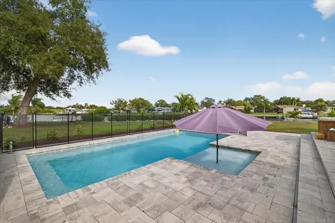 853 Seacrest Drive Largo FL 33771