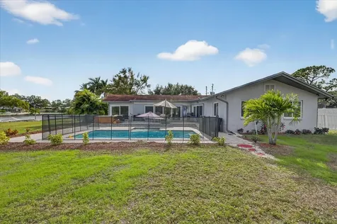 853 Seacrest Drive Largo FL 33771