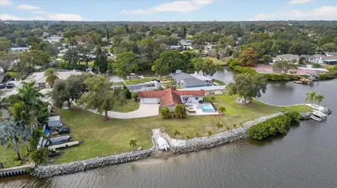 853 Seacrest Drive Largo FL 33771