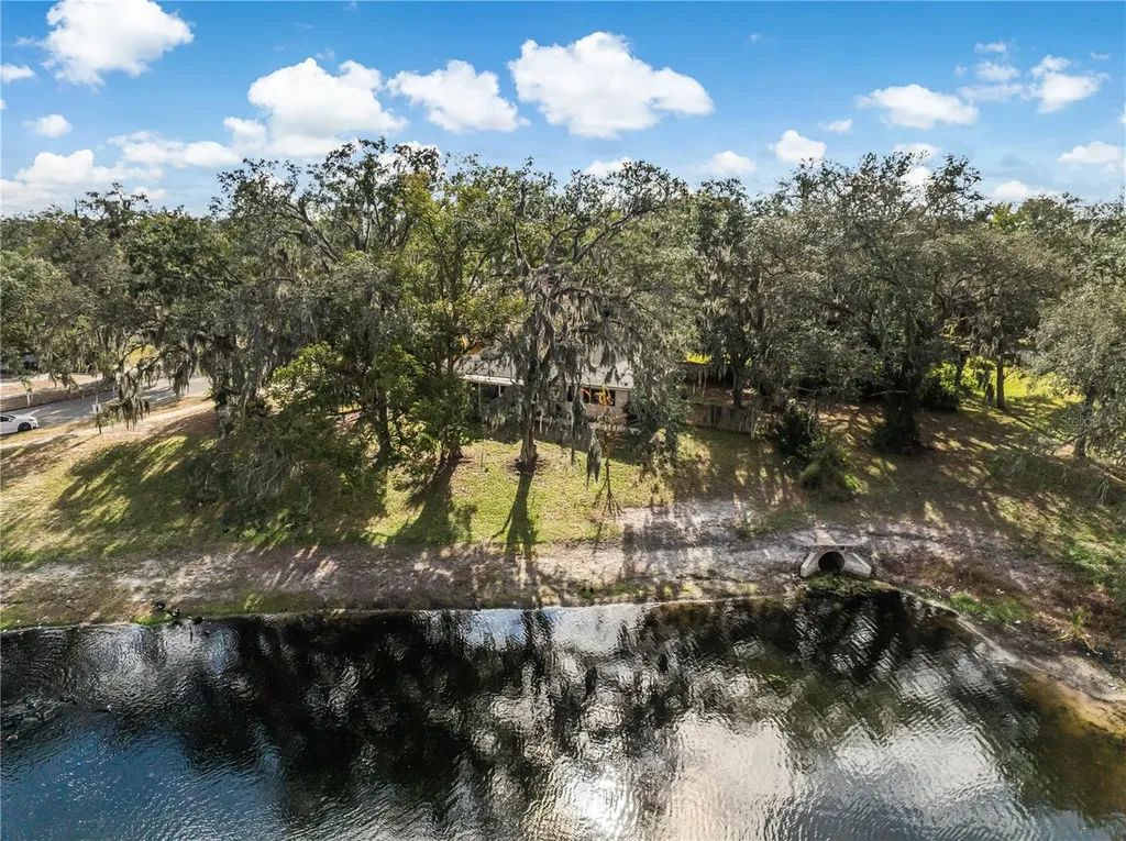 4432 Watch Hill Road Orlando FL 32808