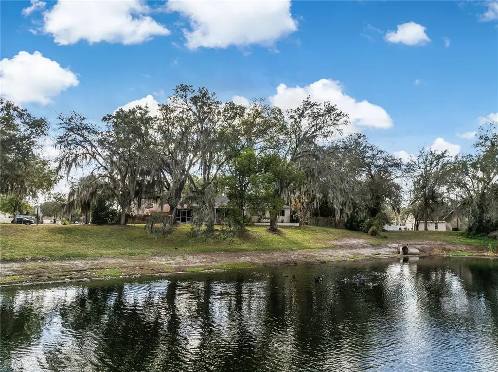 4432 Watch Hill Road Orlando FL 32808