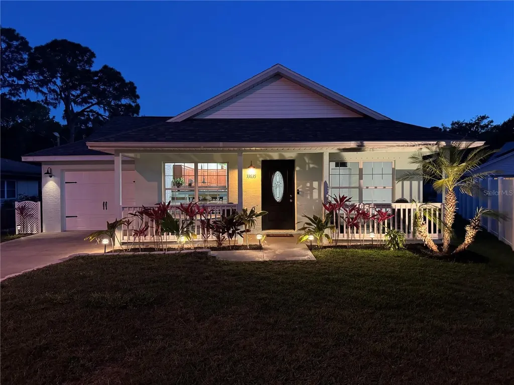 33635 Jeffery Court Leesburg FL 34788