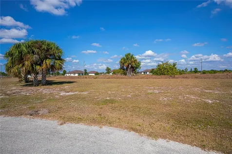 7004 Cameo Court Labelle FL 33935