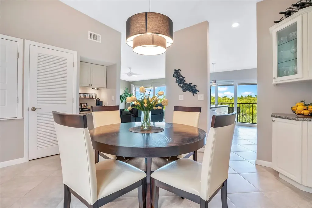 4013 Catalina Drive Bradenton FL 34210