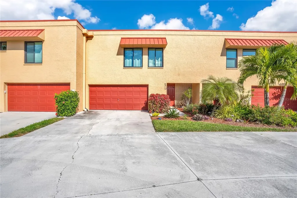 4013 Catalina Drive Bradenton FL 34210