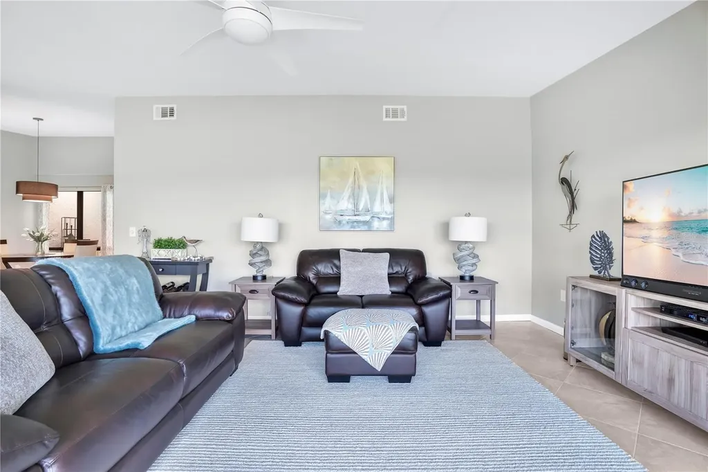 4013 Catalina Drive Bradenton FL 34210