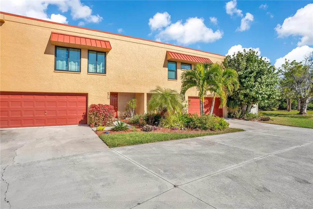 4013 Catalina Drive Bradenton FL 34210